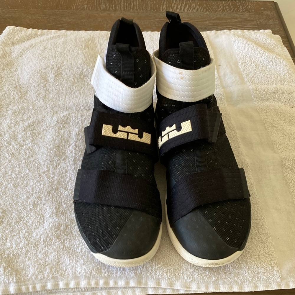 Nike LeBron Soldier 11 Black White Athletic Sneakers